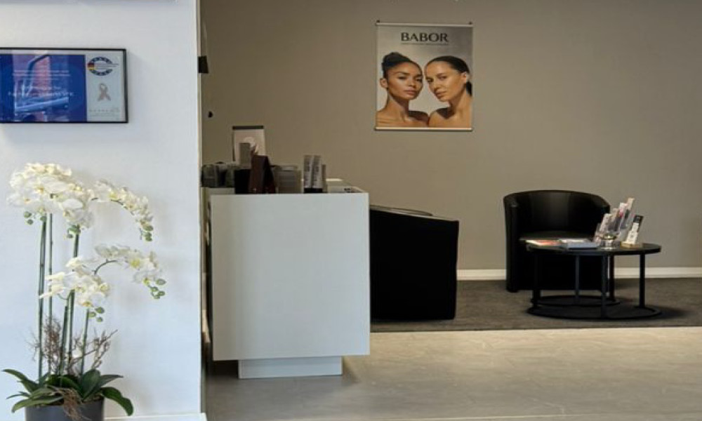 Eingangsbereich bei Dermaestetik Elena Graf.